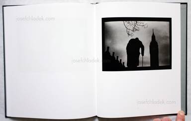 Sample page 9 for book  Giacomo Brunelli – Eternal London