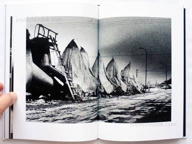 Sample page 15 for book  Hiroyasu Nakai – North Point (中居裕恭写真集 北点)