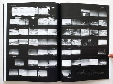 Sample page 17 for book  Helmut Völter – The Movement of Clouds around Mount Fuji - Photographed and Filmed by Masanao Abe