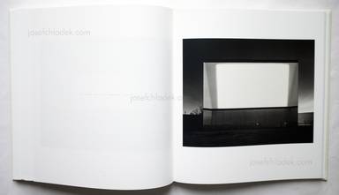 Sample page 20 for book  Hiroshi Sugimoto – Theaters