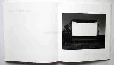 Sample page 23 for book  Hiroshi Sugimoto – Theaters