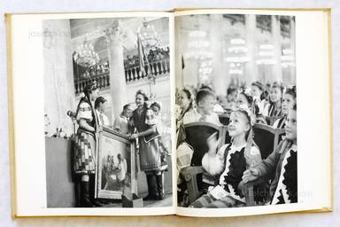 Sample page 8 for book Henri Cartier-Bresson – The People of Moscow