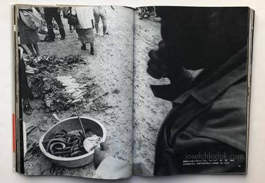Sample page 8 for book Tatsuo Kurihara – Okinawa 1961 - 1970 Photoreportage - 写真報告オキナワ 1961 - 1970 栗原　達男