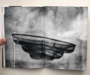 Sample page 8 for book Camilo Amaya – In/Signe