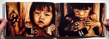 Sample page 17 for book Claudia Andujar – Genocídio do Yanomami