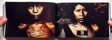 Sample page 18 for book Claudia Andujar – Genocídio do Yanomami