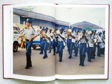 Sample page 5 for book  Sara Blokland – De Politiekapel Van Suriname / the Police Band of Suriname