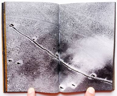 Sample page 6 for book  Sophie Ristelhueber – Aftermath: Kuwait, 1991