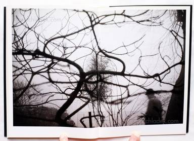 Sample page 9 for book  Sergio Larrain – Londres