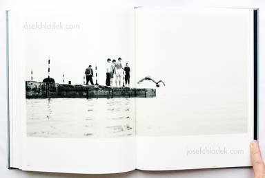 Sample page 17 for book  Giles Duley – One Second of Light